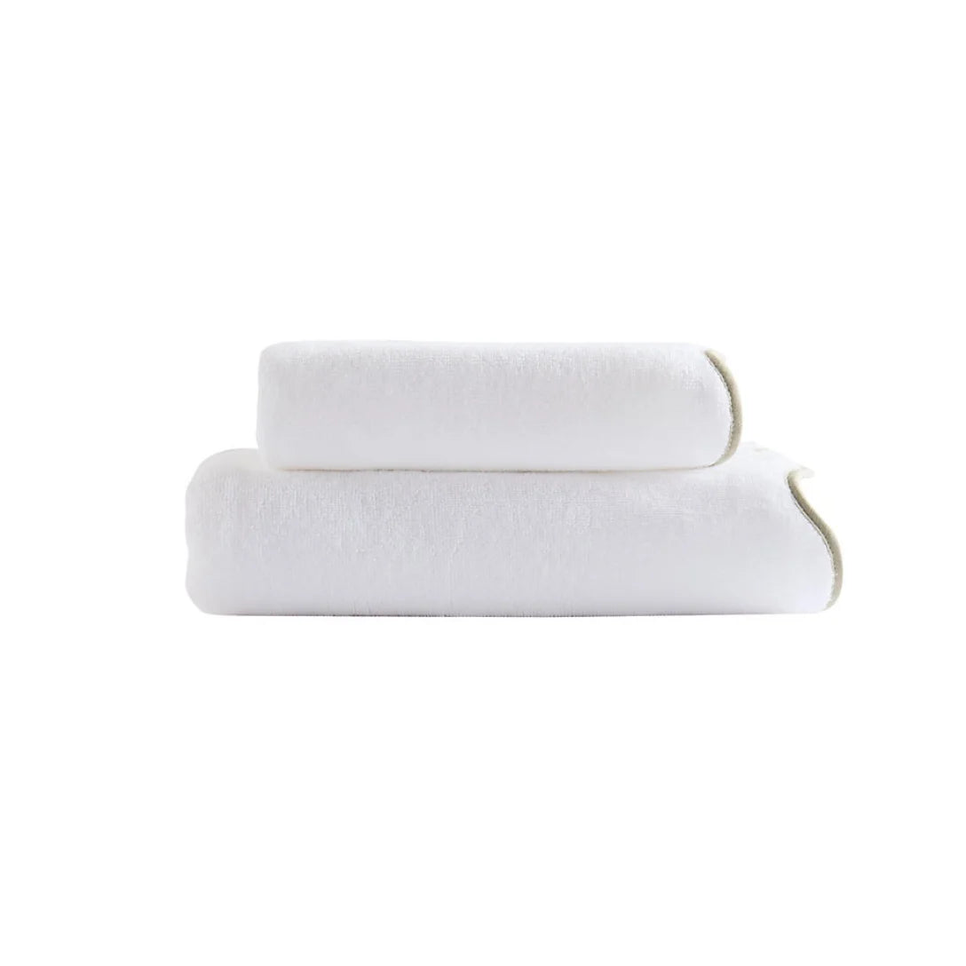 Scalloped Edge Bath Towels