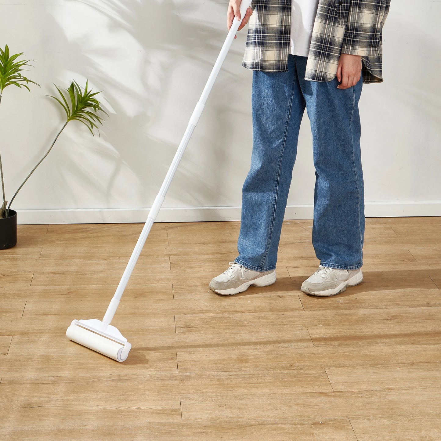 48 Inch Long Handle Lint Roller