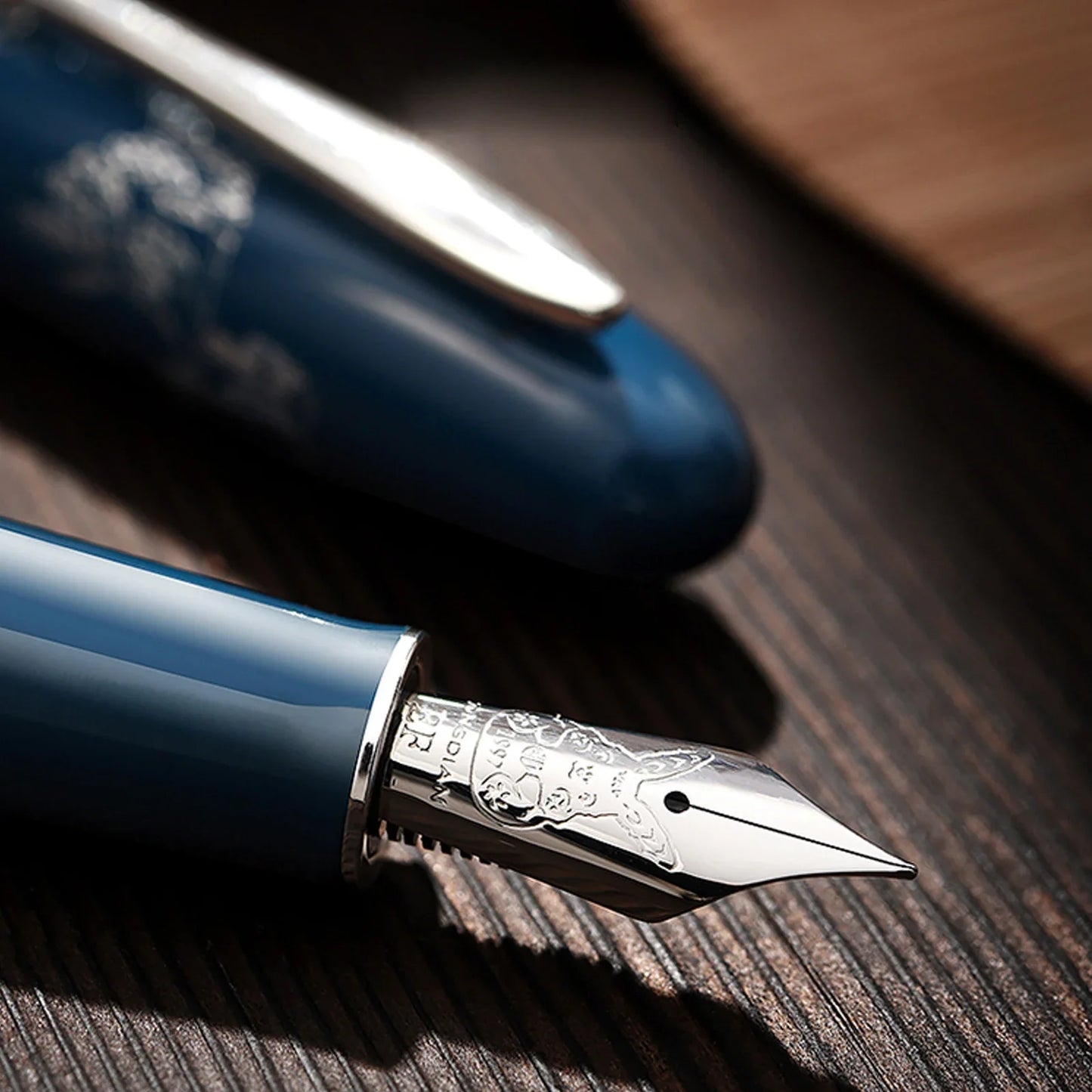 Fountain Pen Rabbit Year with Gold Carving