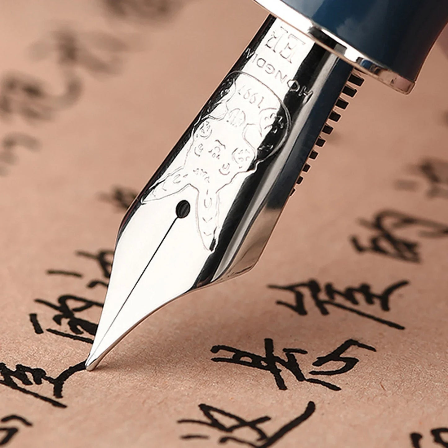 Fountain Pen Rabbit Year with Gold Carving