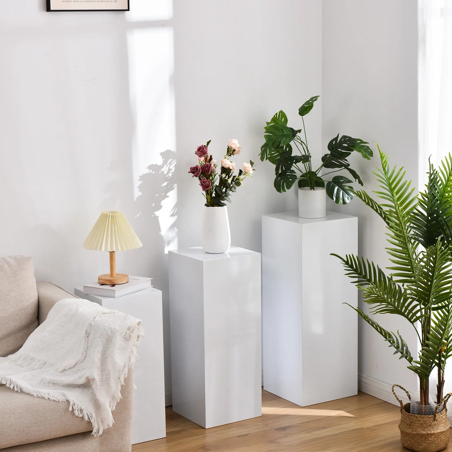 White Metal Pillar Stand Display