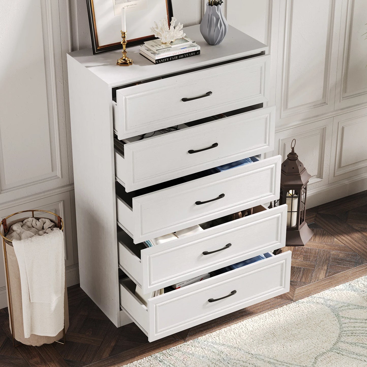 Wooden Chest Drawers with Metal Handles for the Bedroom