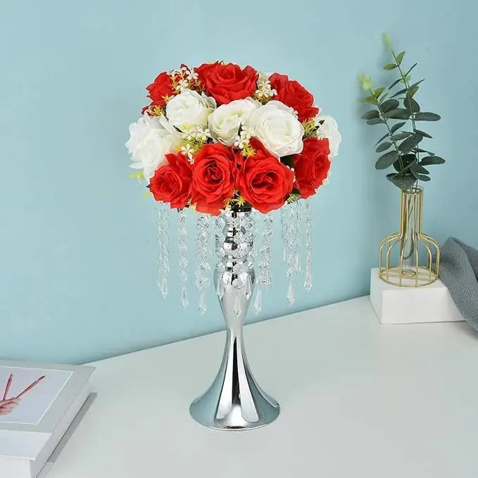Versatile Gold Flower Vase Centerpiece