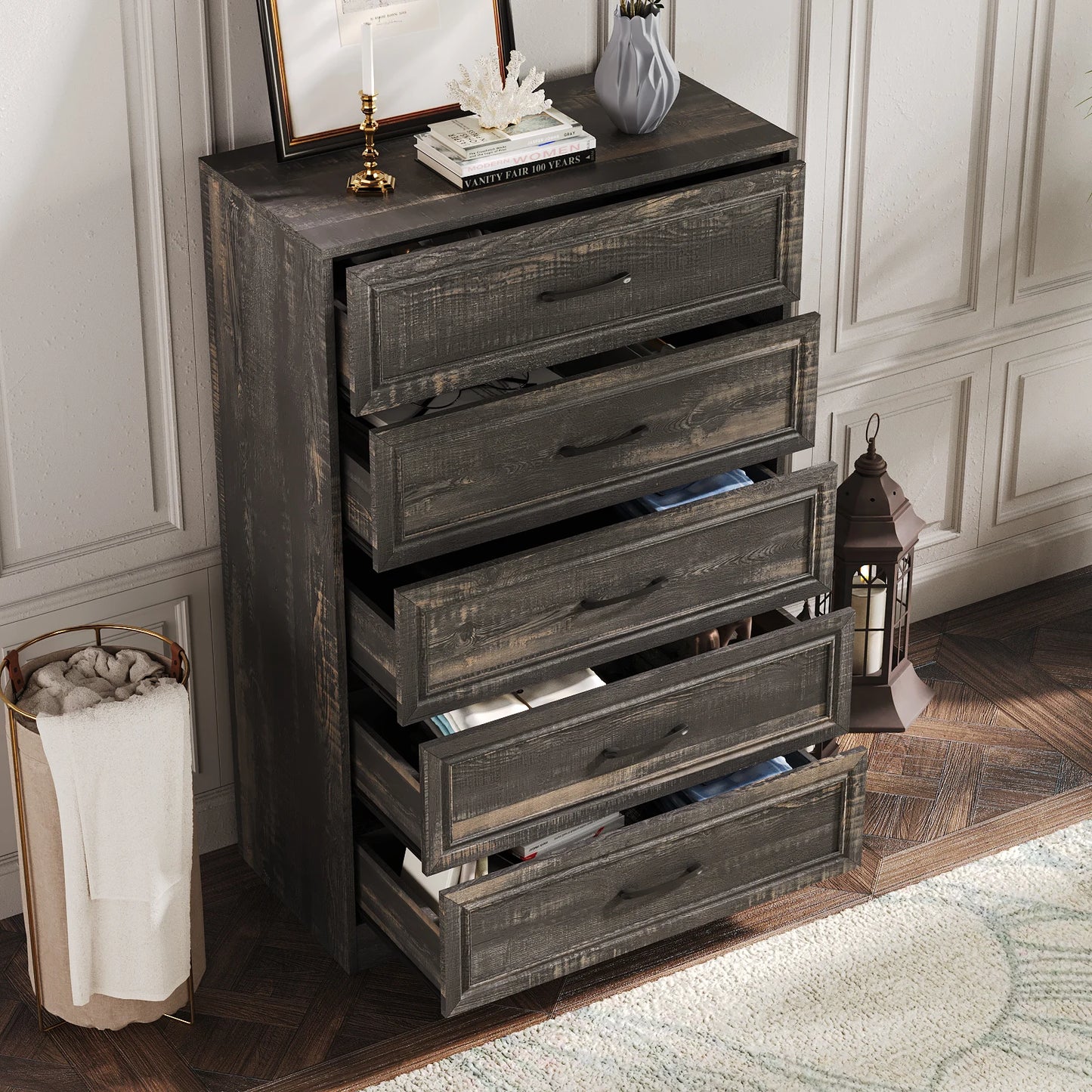 Wooden Chest Drawers with Metal Handles for the Bedroom
