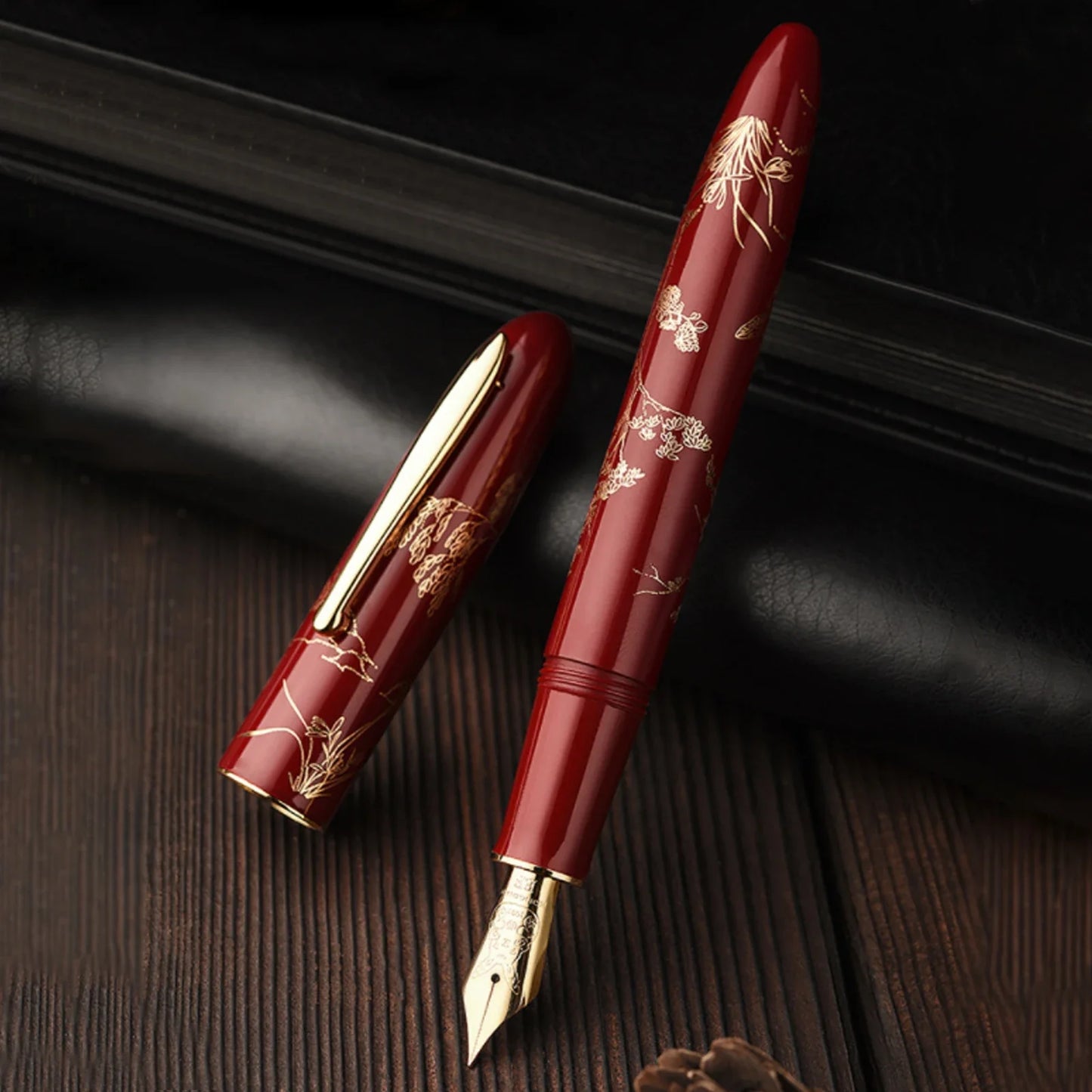 Fountain Pen Rabbit Year with Gold Carving