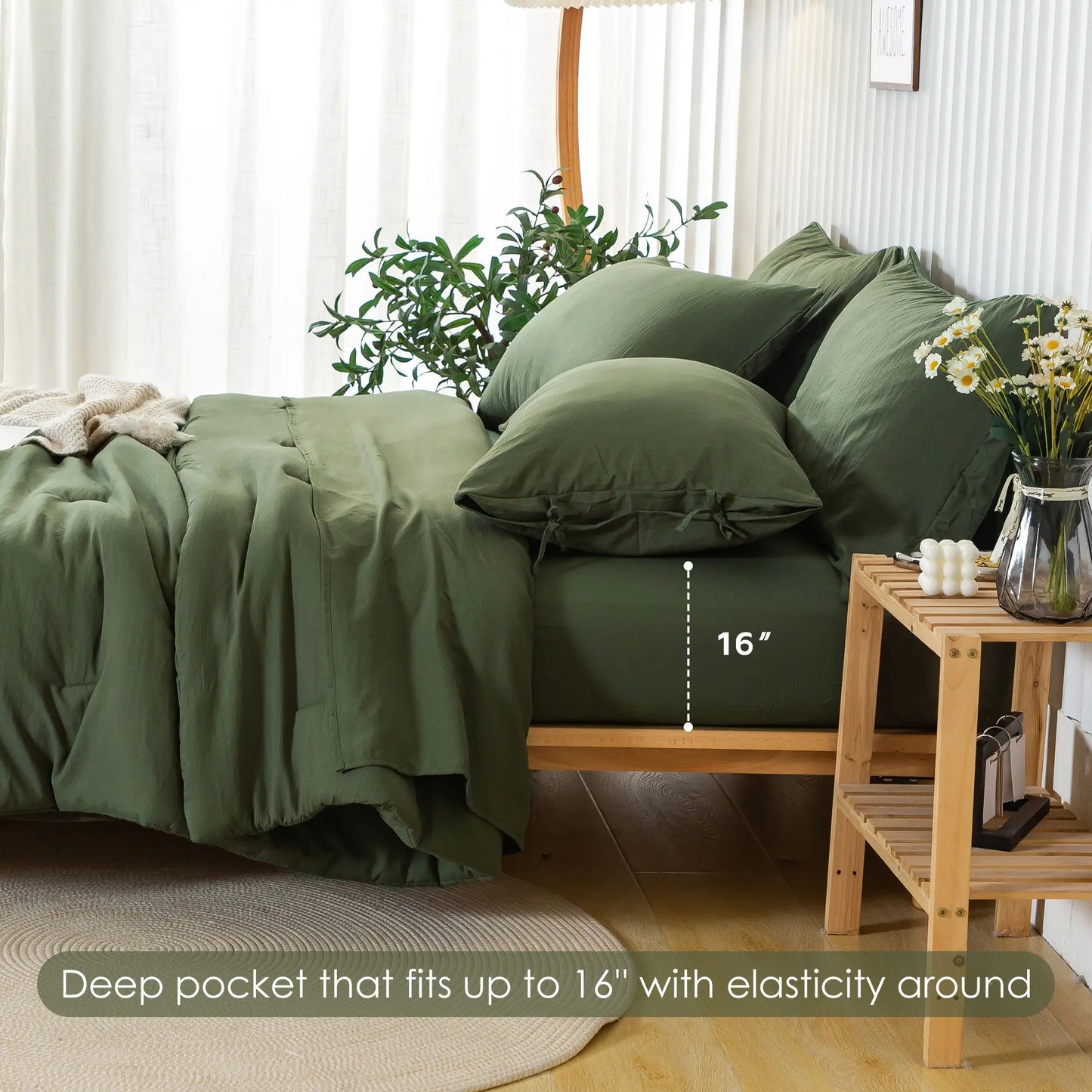 Aesthetic Solid Poly Cotton Comforter Set