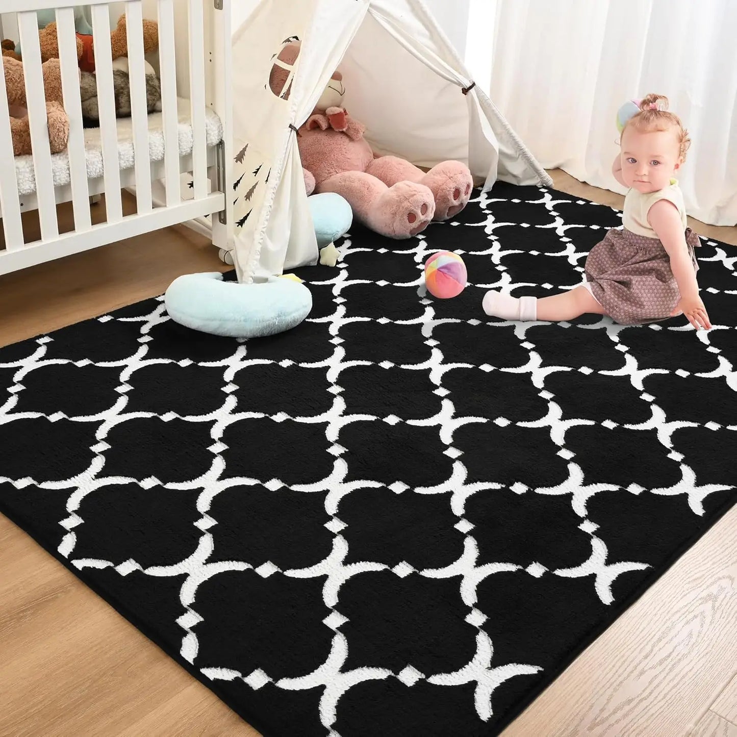 Large Plush Geometric Shag Rug Memory Foam