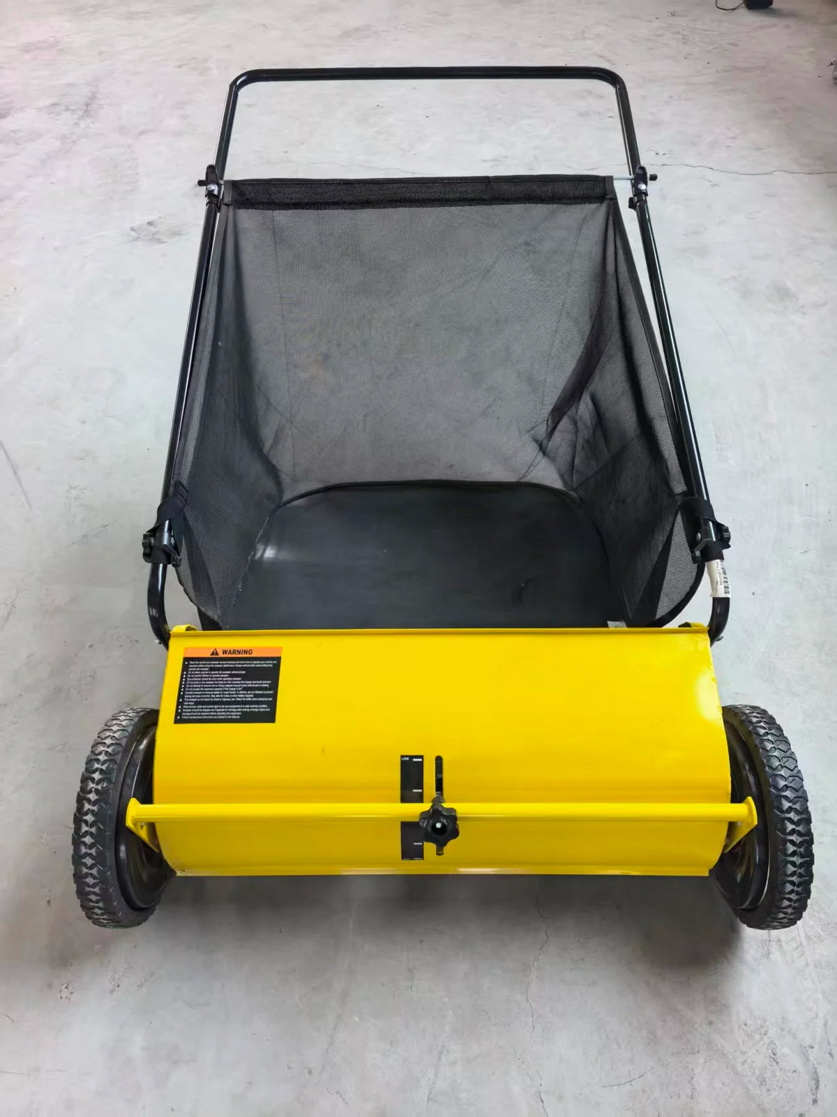 Push Lawn Sweeper