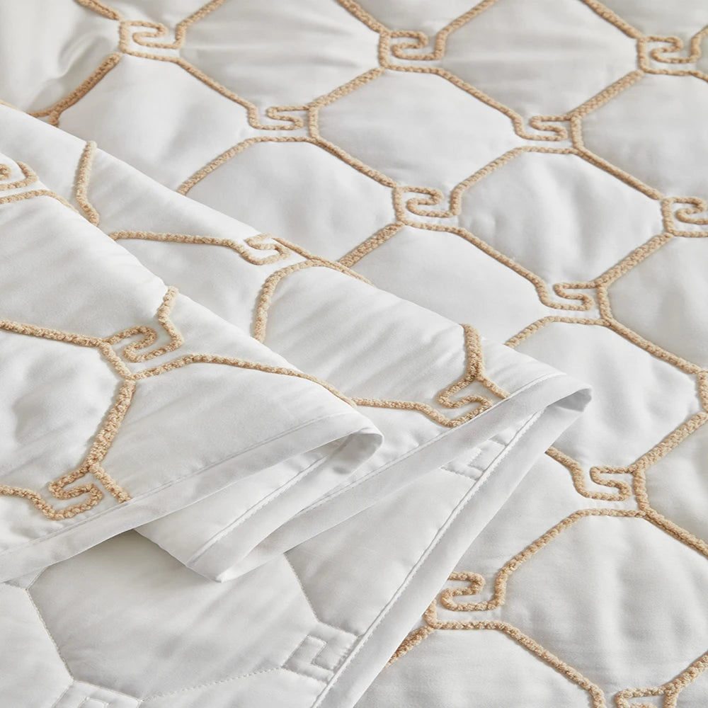 Summer Microfiber Quilted Bedspread Comforter