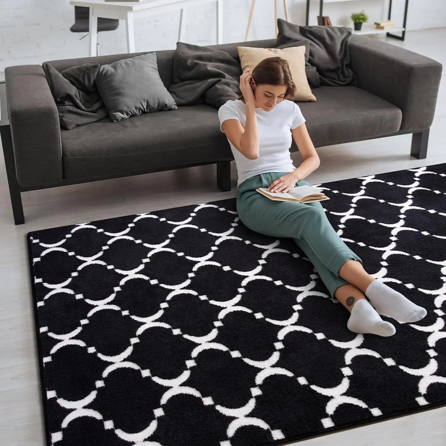 Large Plush Geometric Shag Rug Memory Foam