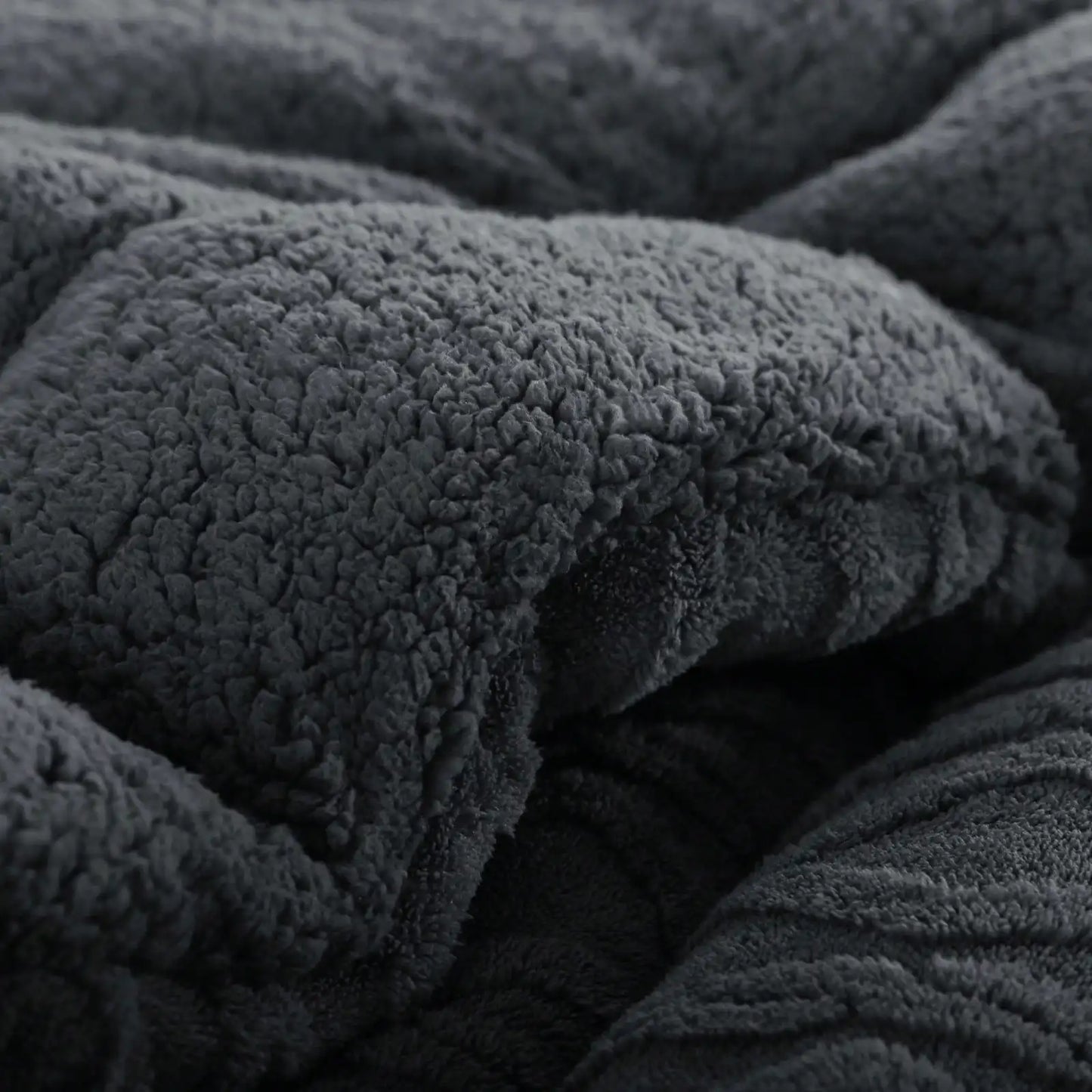 Breathable Winter Fluffy Plush Double Sided Velvet  Quilt