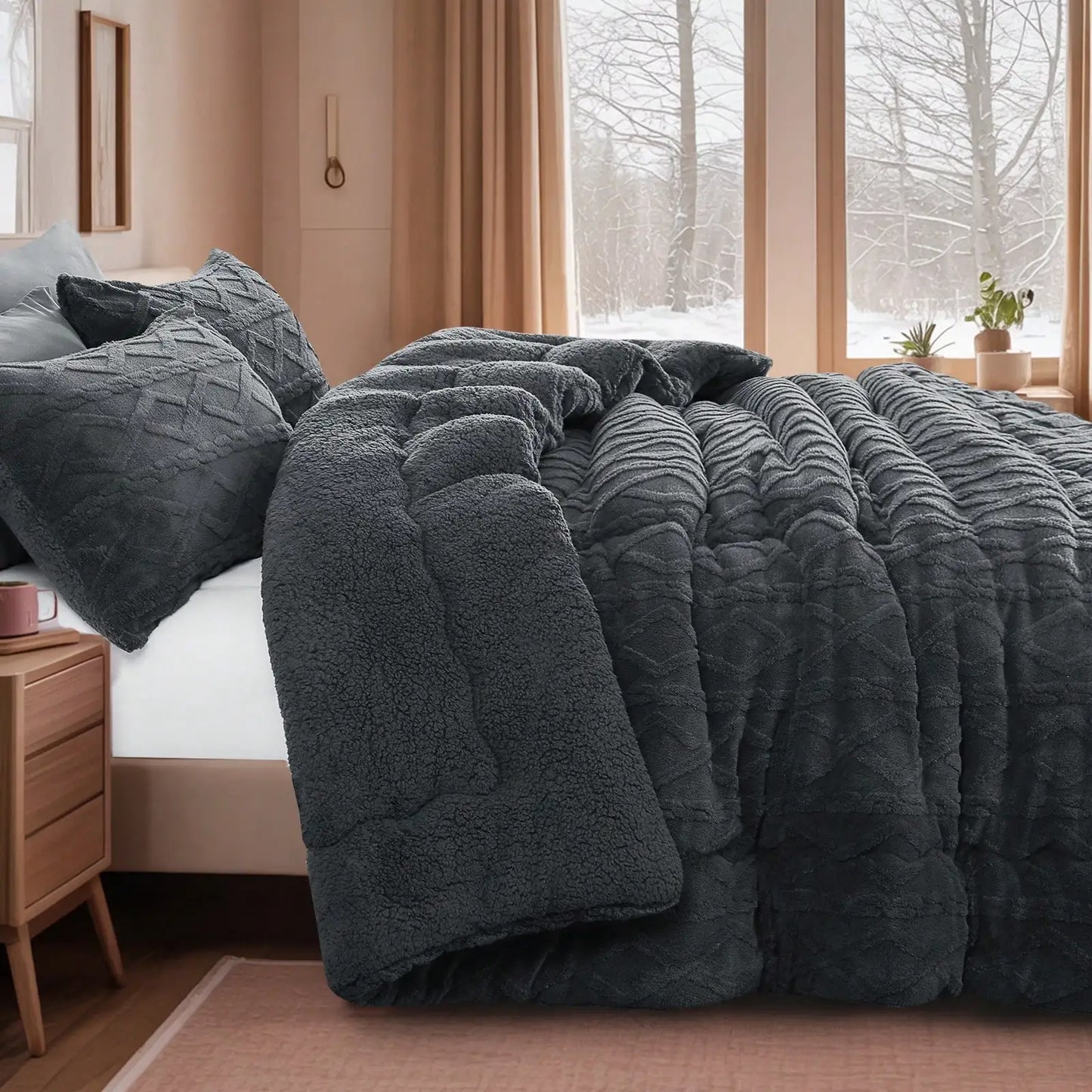 Breathable Winter Fluffy Plush Double Sided Velvet  Quilt