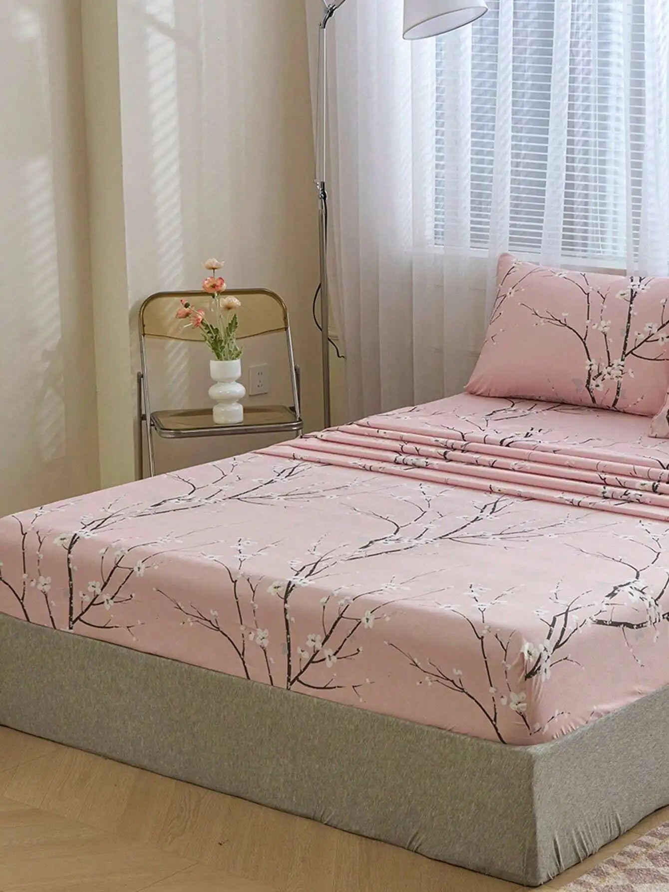 Plum Blossom Printed Fitted Sheet Set