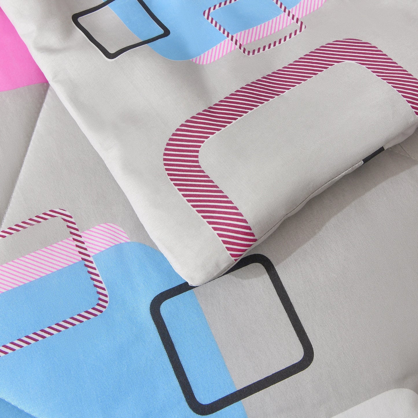 Geometric Pattern Comforter Set For All Seasons