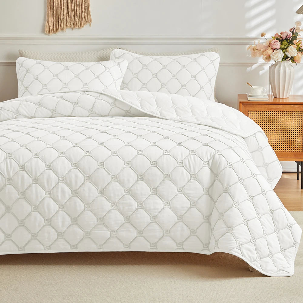 Summer Microfiber Quilted Bedspread Comforter