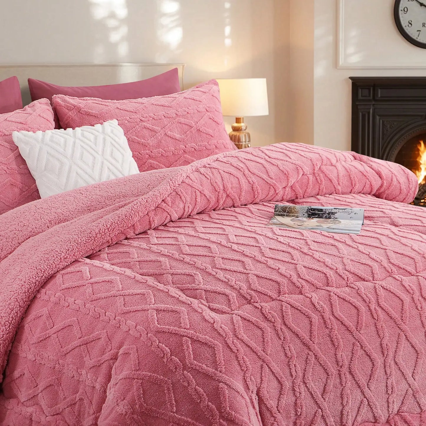 Breathable Winter Fluffy Plush Double Sided Velvet  Quilt
