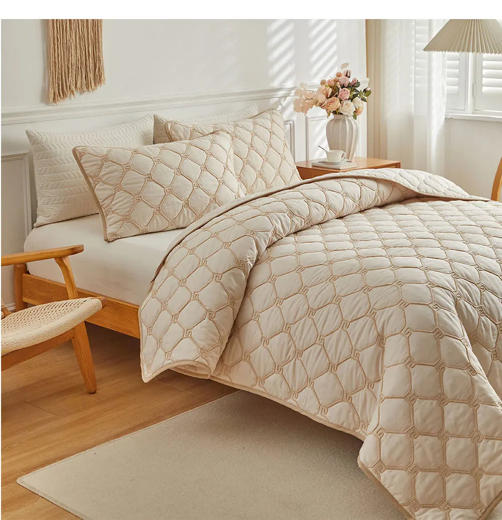 Summer Microfiber Quilted Bedspread Comforter