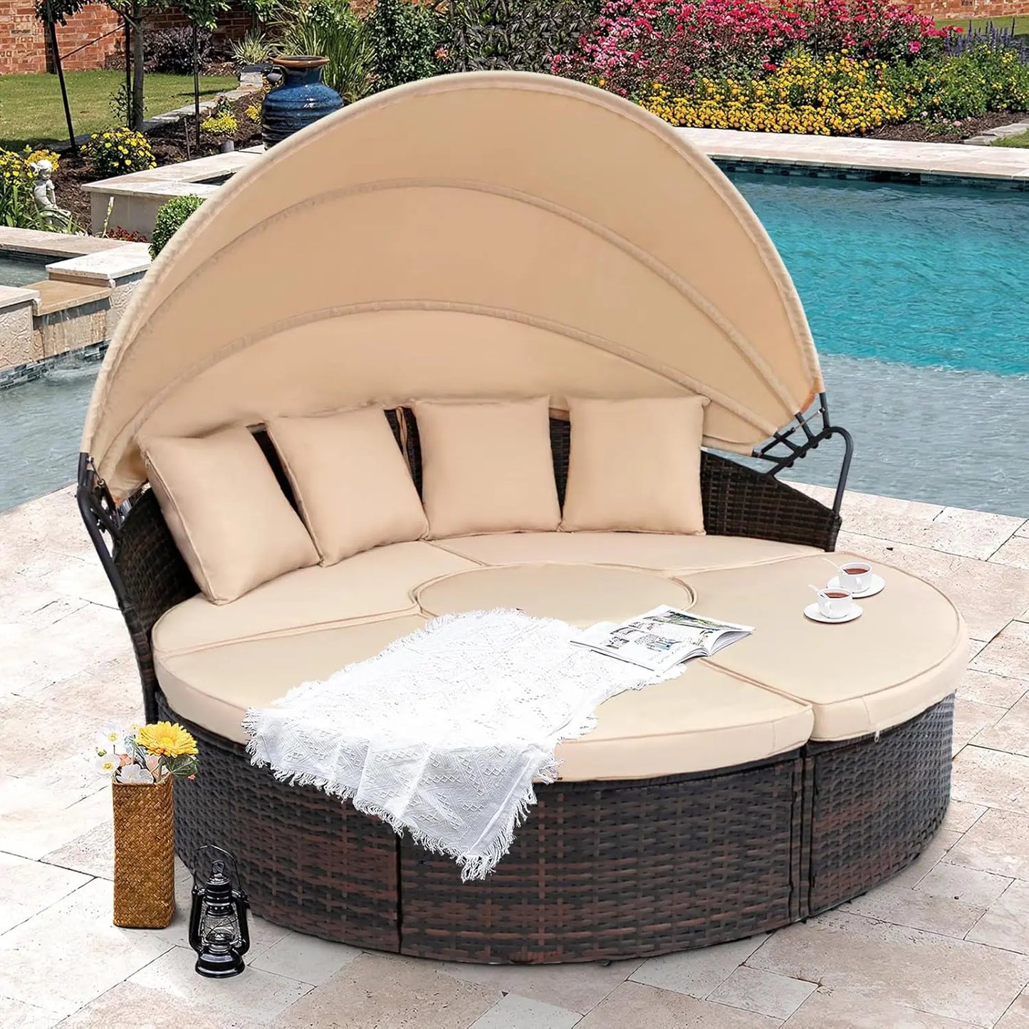 Round Retractable Canopy Daybed