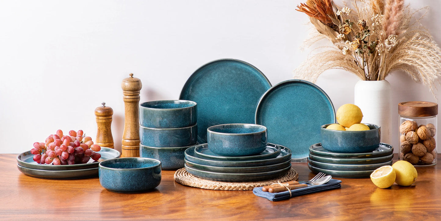 Reactive Glaze Vertical Edge Dinnerware Set