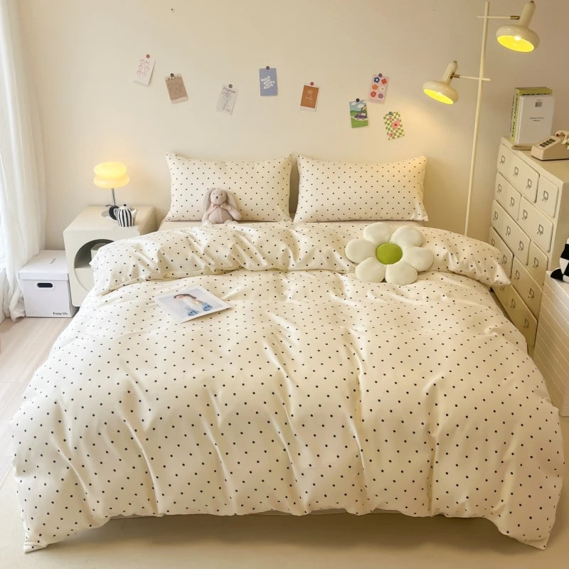 Satin Duvet cover set with Black dot print