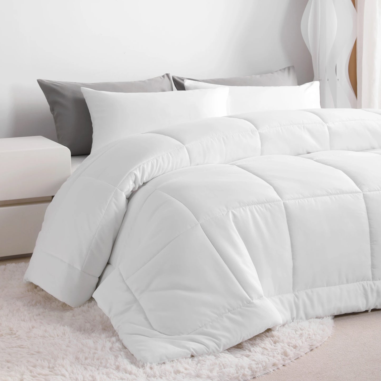Ultra Soft Down Alternative Comforter