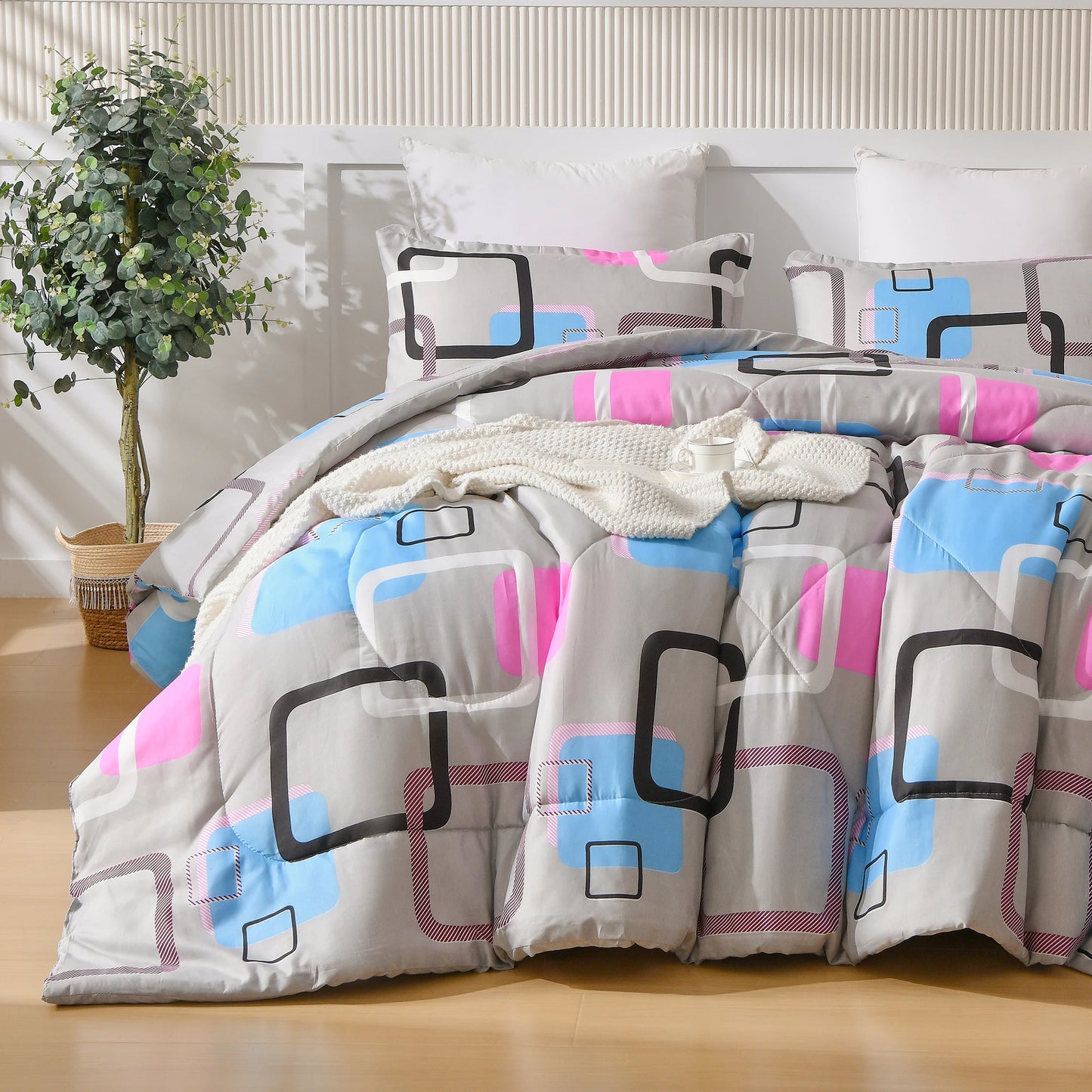 Geometric Pattern Comforter Set For All Seasons