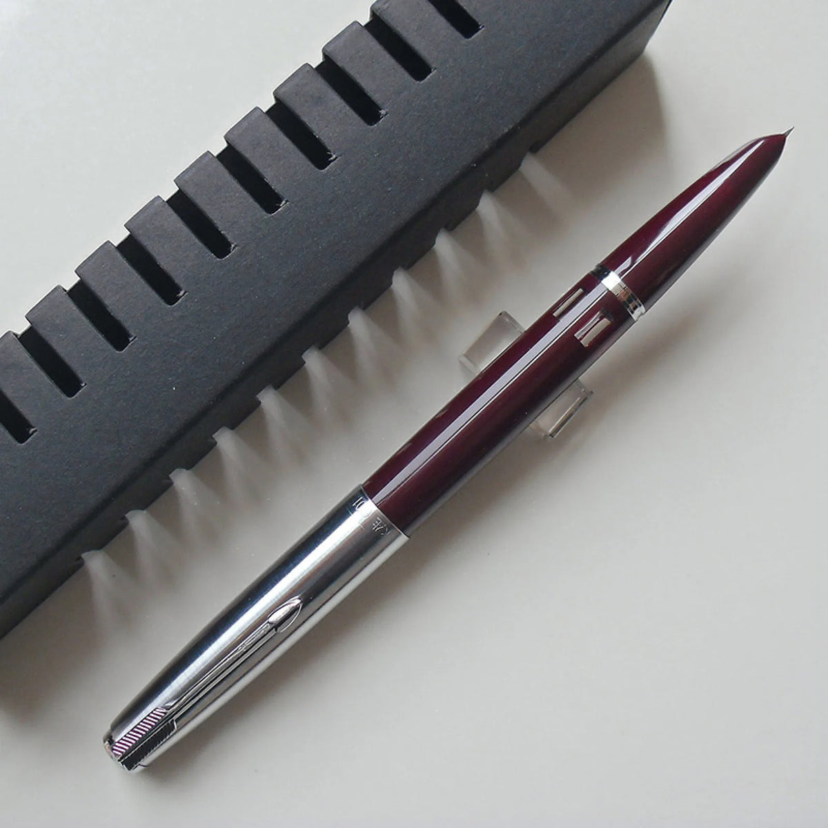 Deep Brown Wing Sung Vacumatic Fountain Pen