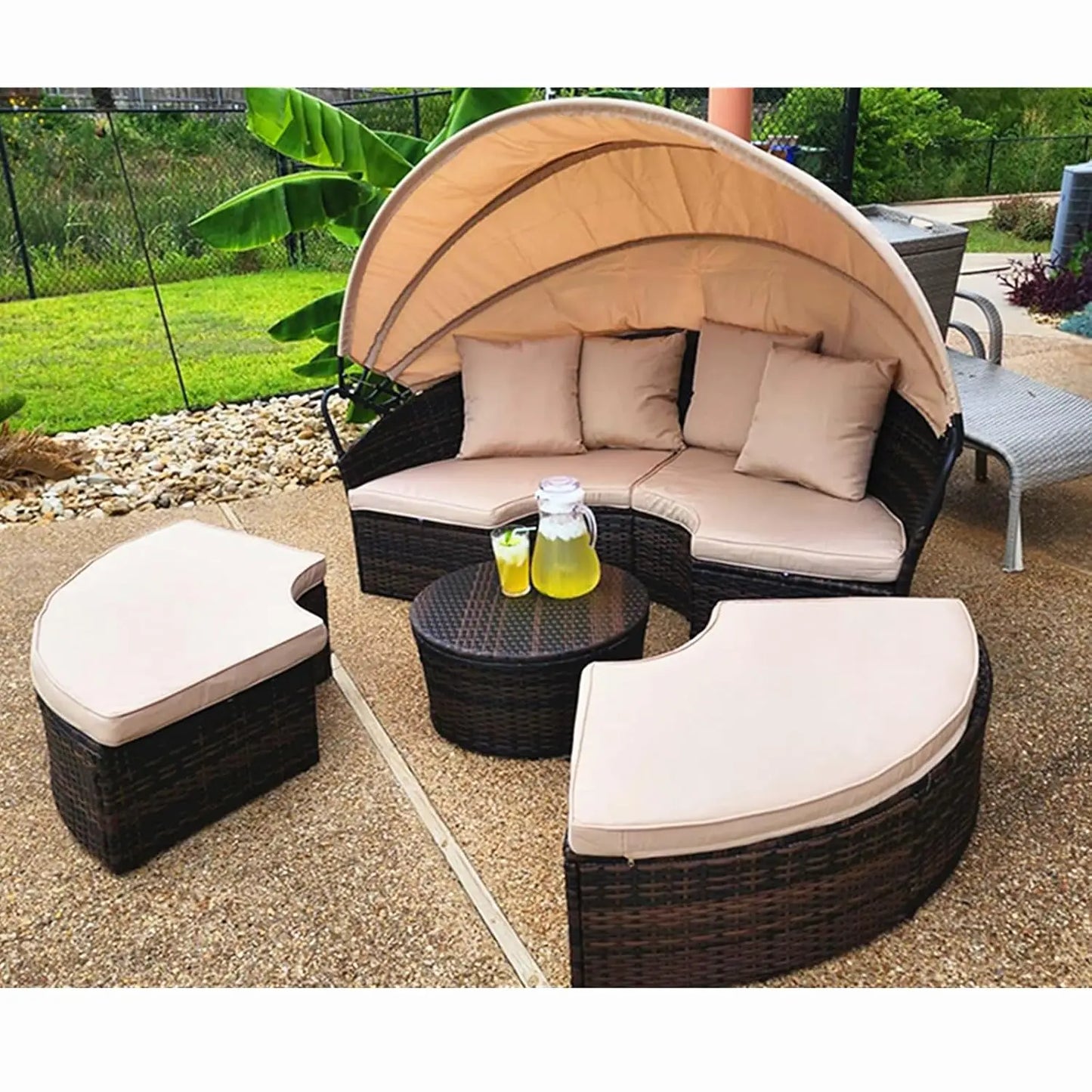 Round Retractable Canopy Daybed