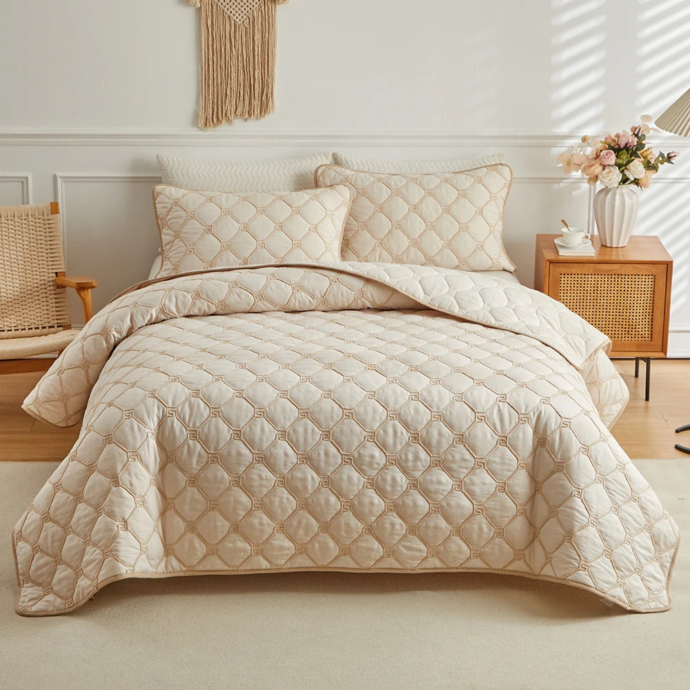 Summer Microfiber Quilted Bedspread Comforter