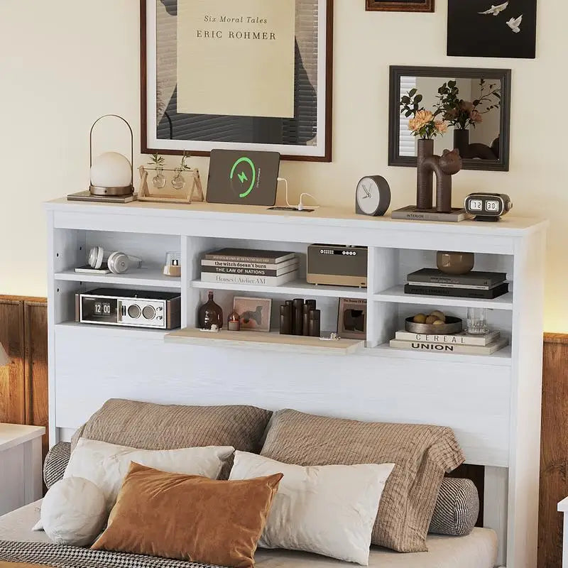 Vintage Bedroom Set - Wooden Bed Frame, 2 Nightstands & 1 Dresser