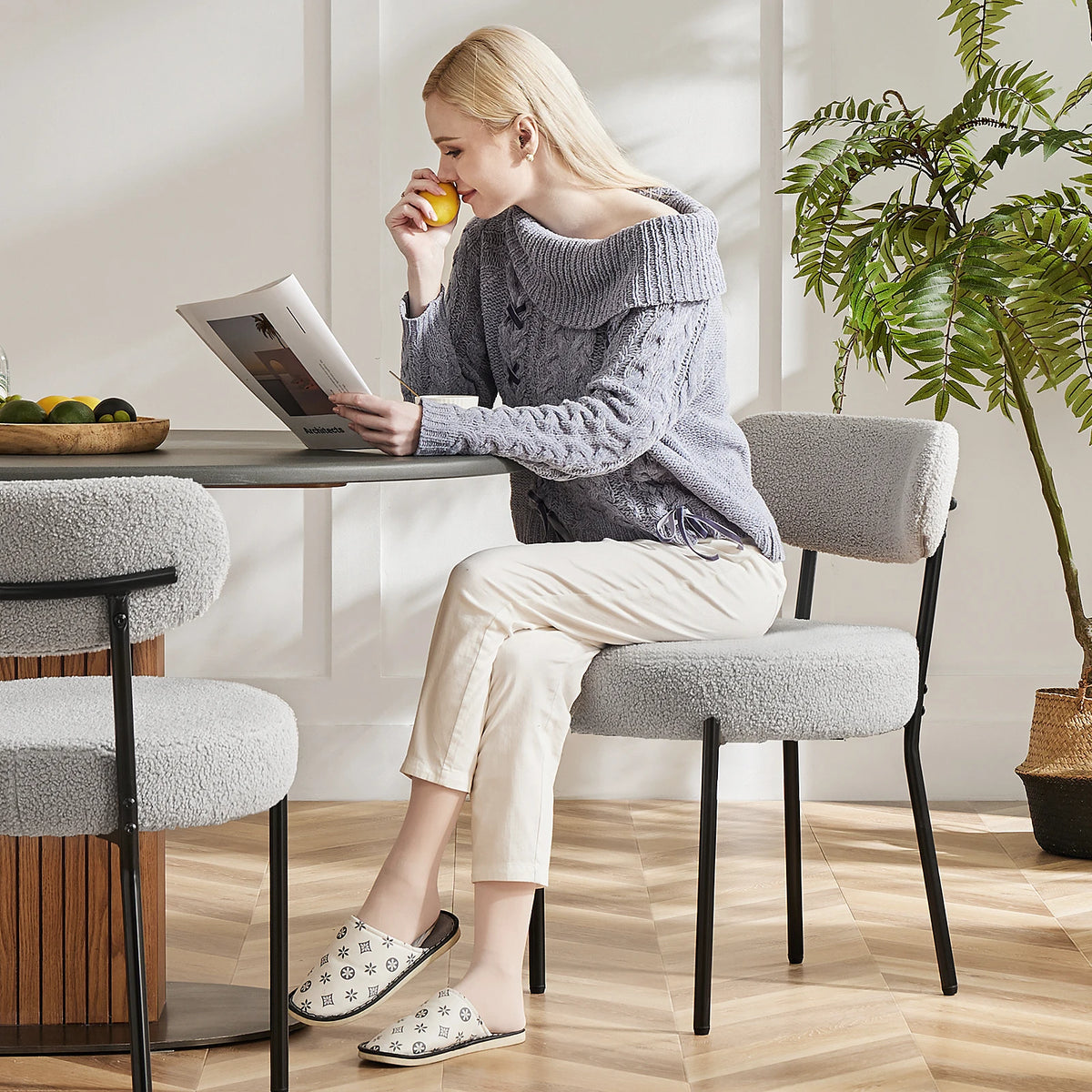 Ergonomic Plush Fabric Round Dining Chairs