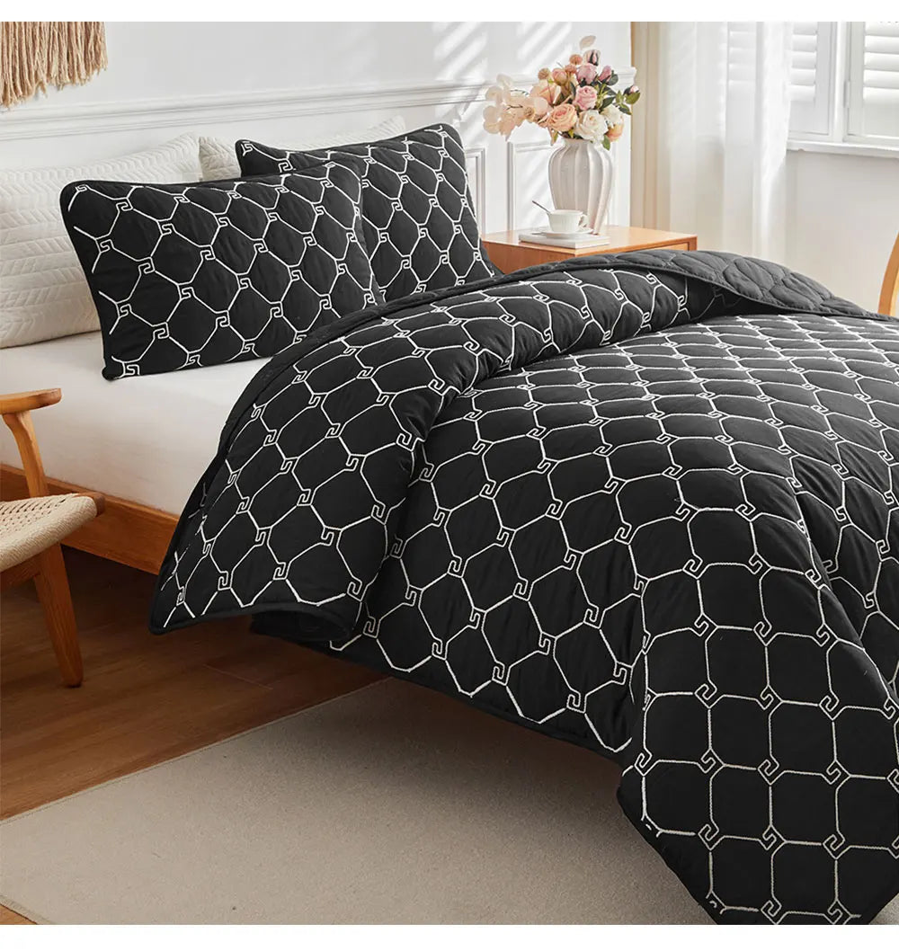 Summer Microfiber Quilted Bedspread Comforter